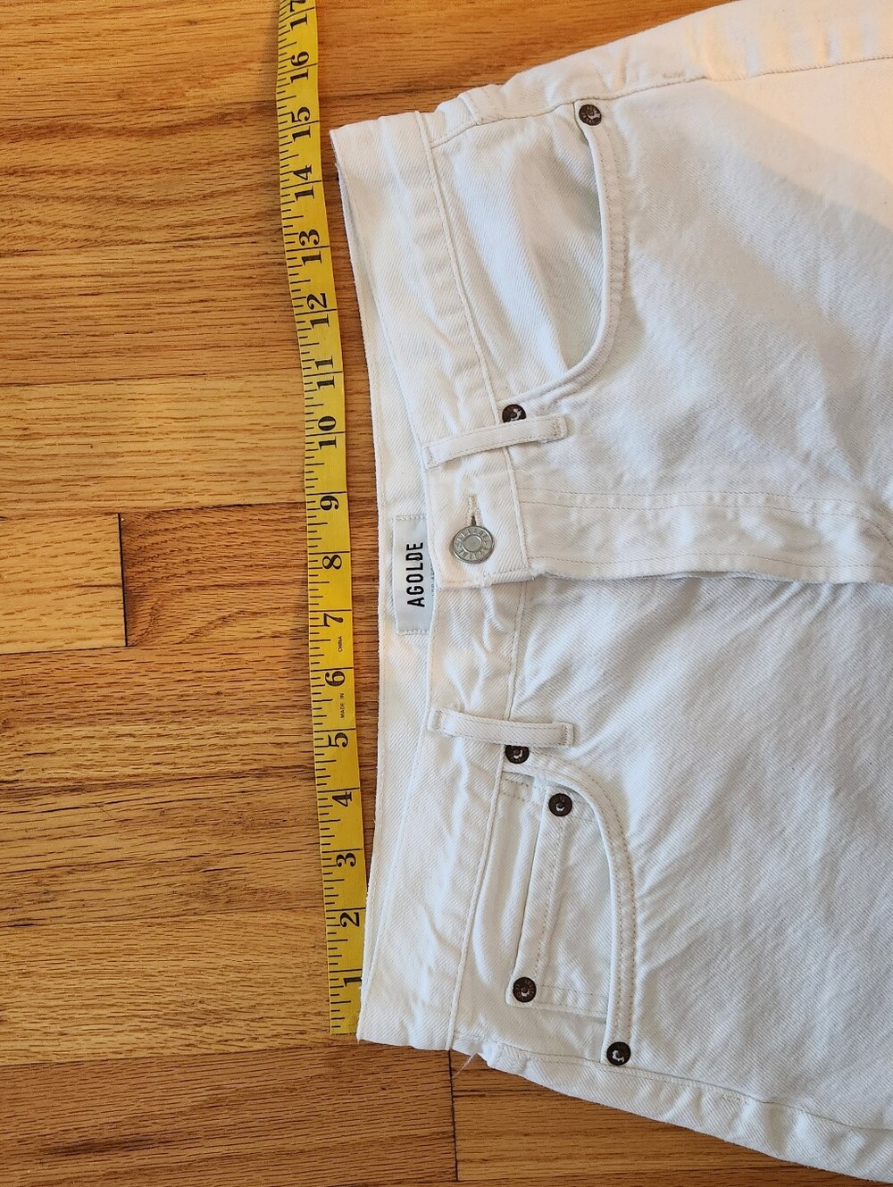 Agolde White Frayed Hem High-Rise Denim Cutoff Shorts - Picture 9 of 9